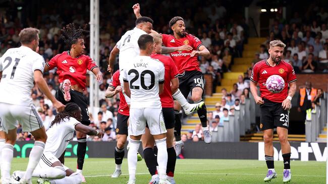 Màn đụng độ kịch tính Fulham vs Man United
