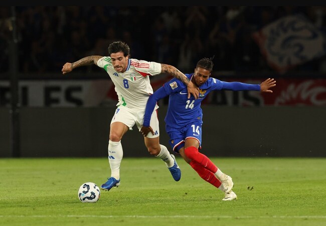 Màn đụng độ kịch tính Pháp vs Italia