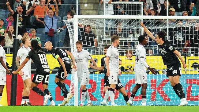 Màn đụng độ kịch tính Hearts vs Sturm Graz