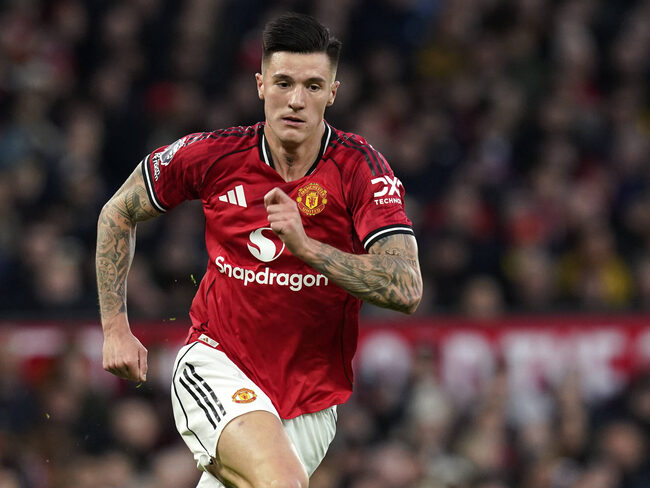 Màn đụng độ kịch tính Nottingham vs Man United