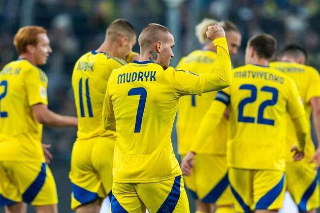 Màn đụng độ kịch tính Georgia vs Ukraine