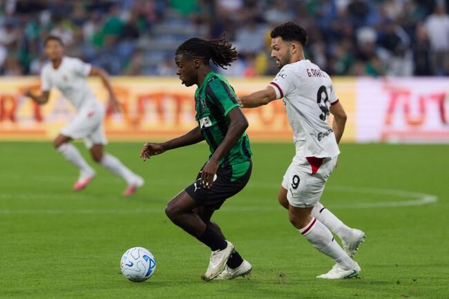 Màn đụng độ kịch tính Frosinone vs Sassuolo