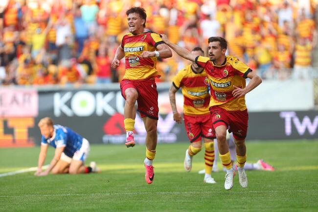 Màn đụng độ kịch tính Glasgow Rangers vs Jagiellonia Bialystok