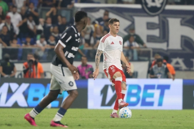 Màn đụng độ kịch tính Internacional vs Remo Belem