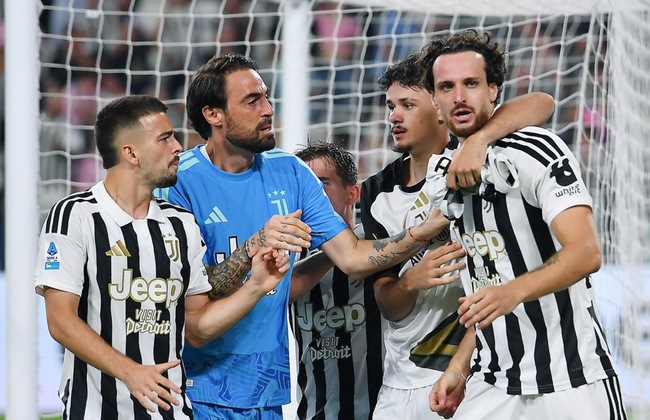 Màn đụng độ kịch tính Juventus vs N.E.C. Nijmegen