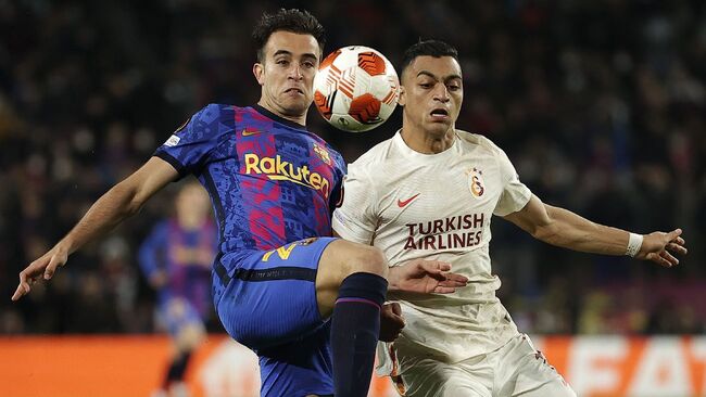 Màn đụng độ kịch tính Galatasaray vs Barcelona