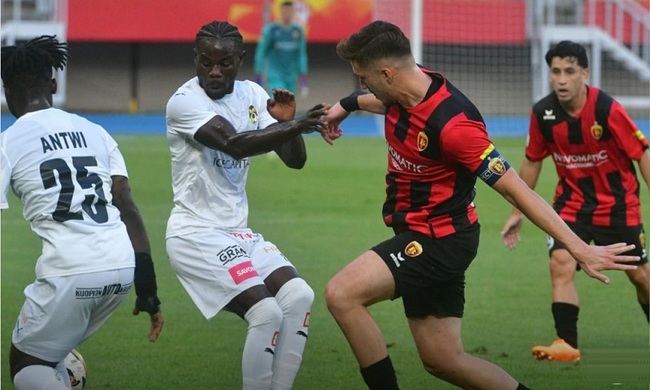 Màn đụng độ kịch tính KuPS vs FC Vardar Skopje